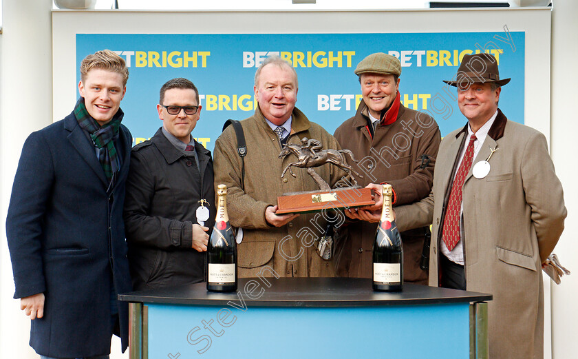 Boyhood-0007 
 Presentation for The BetBright Casino Handicap Hurdle Cheltenham 1 Jan 2018 - Pic Steven Cargill / Racingfotos.com