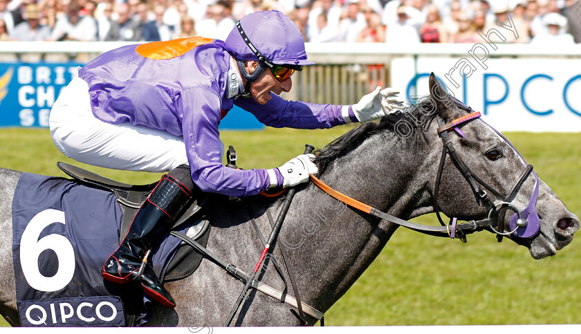 Grey-Britain-0005 
 GREY BRITAIN (Gerald Mosse) wins The Qatar Racing Handicap Newmarket 6 May 2018 - Pic Steven Cargill / Racingfotos.com