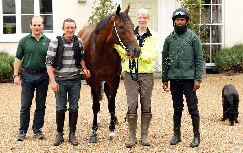 Knight-To-Behold-0016 
 KNIGHT TO BEHOLD, with trainer Harry Dunlop (left), Colum Haynes, Christina Dunlop and Mohammed Abdul Qazafi Mirza, after exercising in preparation for The Investec Derby
Lambourn 31 May 2018 - Pic Steven Cargill / Racingfotos.com