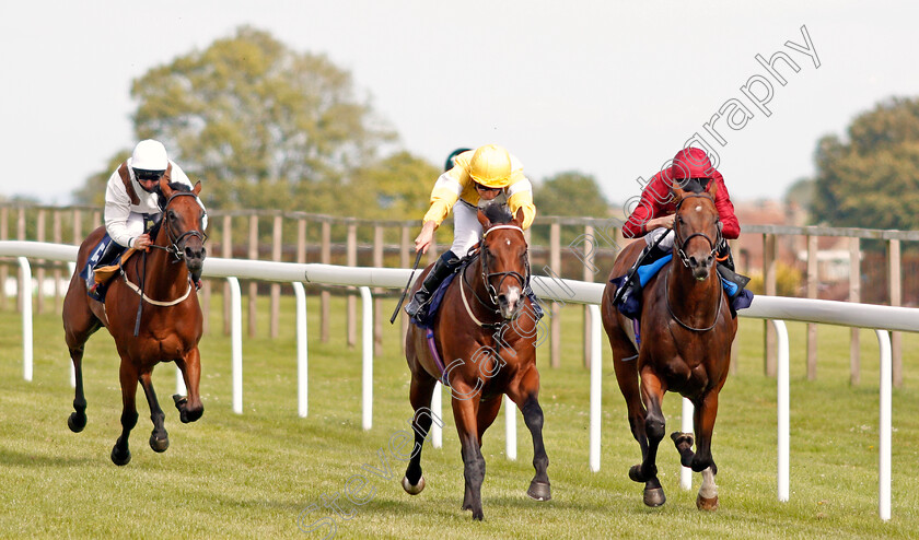 Secret-Handsheikh-0002 
 SECRET HANDSHEIKH (centre, Adam McNamara) beats TWILIGHT HEIR (right) in The British Stallion Studs EBF Novice Median Auction Stakes
Bath 18 Jul 2020 - Pic Steven Cargill / Racingfotos.com