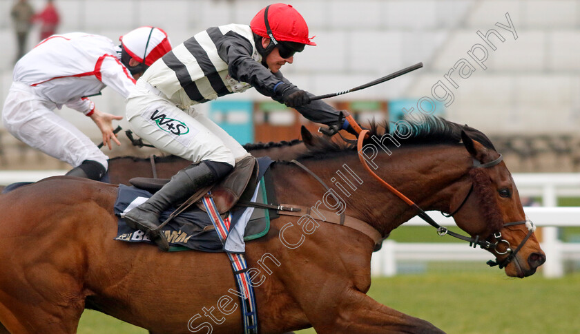 Altobelli-0005 
 ALTOBELLI (Bryan Carver) wins The Betmgm Holloway's Handicap Hurdle
Ascot 18 Jan 2025 - Pic Steven Cargill / Racingfotos.com