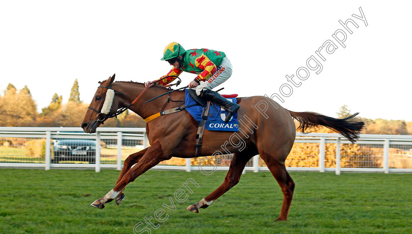 Lil-Rockerfeller-0007 
 LIL ROCKERFELLER (Trevor Whelan) wins The Coral Hurdle Ascot 25 Nov 2017 - pic Steven Cargill / Racingfotos.com