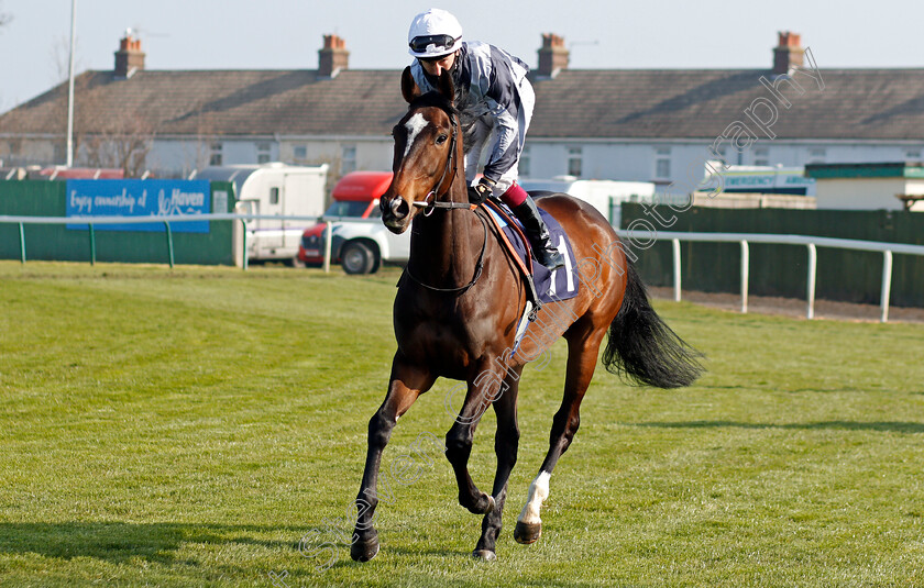 Sunrise-Valley-0001 
 SUNRISE VALLEY (Oisin Murphy)
Yarmouth 20 Apr 2021 - Pic Steven Cargill / Racingfotos.com