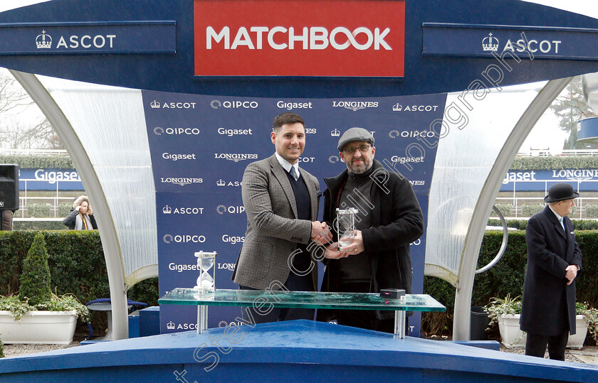 Blue-Flight-0012 
 Presentation for The Matchbook Amateur Riders Handicap Chase won by BLUE FLIGHT
Ascot 19 Jan 2019 - Pic Steven Cargill / Racingfotos.com