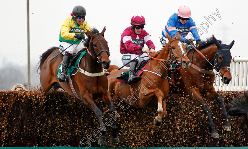 Finian s-Oscar-0001 
 FINIAN'S OSCAR (left, Robbie Power) beats CALINO D'AIRY (centre) and CYRNAME (right) in The Big Buck's Celebration Manifesto Novices Chase Aintree 12 Apr 2018 - Pic Steven Cargill / Racingfotos.com