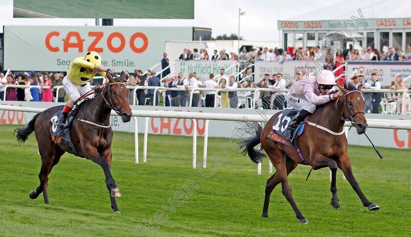 Polly-Pott-0004 
 POLLY POTT (Daniel Tudhope) beats NOVAKAI (left) in The Cazoo May Hill Stakes
Doncaster 8 Sep 2022 - Pic Steven Cargill / Racingfotos.com