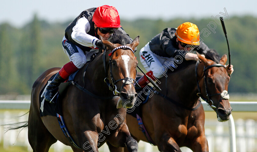 Golden-Bugle-0004 
 GOLDEN BUGLE (left, Frankie Dettori) wins The bet365 Fillies Handicap
Newbury 16 Jul 2021 - Pic Steven Cargill / Racingfotos.com