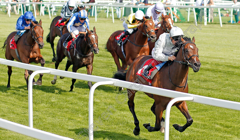 Palace-Pier-0005 
 PALACE PIER (Frankie Dettori) wins The Betway British EBF Maiden Stakes
Sandown 30 Aug 2019 - Pic Steven Cargill / Racingfotos.com