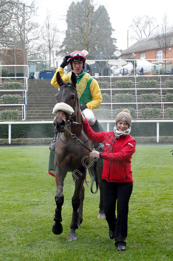 Magic-Of-Light-0006 
 MAGIC OF LIGHT (Robbie Power) after The OLBG.com Mares Hurdle
Ascot 19 Jan 2019 - Pic Steven Cargill / Racingfotos.com