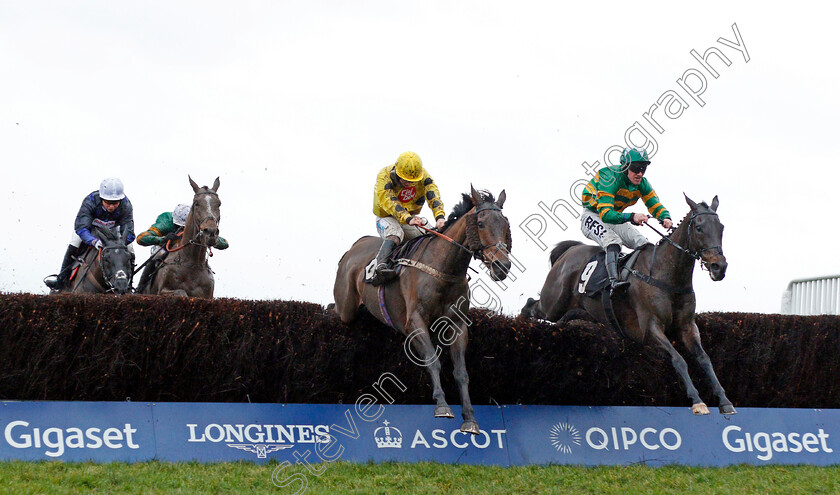 Regal-Encore-0002 
 REGAL ENCORE (right, Richie McLernon) beats ACTING LASS (2nd right) in The Dave Dawes Silver Cup Handicap Chase
Ascot 21 Dec 2019 - Pic Steven Cargill / Racingfotos.com