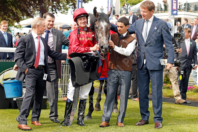 Roaring-Lion-0015 
 ROARING LION (Oisin Murphy) with David Redvers and Kevin Darley after The Betfred Dante Stakes York 17 May 2018 - Pic Steven Cargill / Racingfotos.com