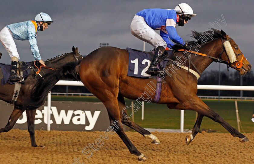 Spirit-Of-Rowdown-0004 
 SPIRIT OF ROWDOWN (Charlie Bennett) wins The Play Ladbrokes 5-A-Ride On Football Nursery
Wolverhampton 24 Nov 2020 - Pic Steven Cargill / Racingfotos.com