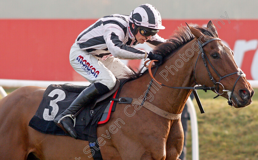 Danny-Whizzbang-0002 
 DANNY WHIZZBANG (Harry Cobden) wins The Ladbrokes John Francome Novices Chase
Newbury 30 Nov 2019 - Pic Steven Cargill / Racingfotos.com