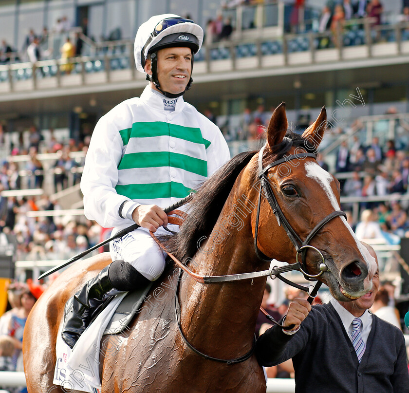 Alyssa-0006 
 ALYSSA (Pat Dobbs) after The DFS Park Hill Stakes Doncaster 14 Sep 2017 - Pic Steven Cargill / Racingfotos.com