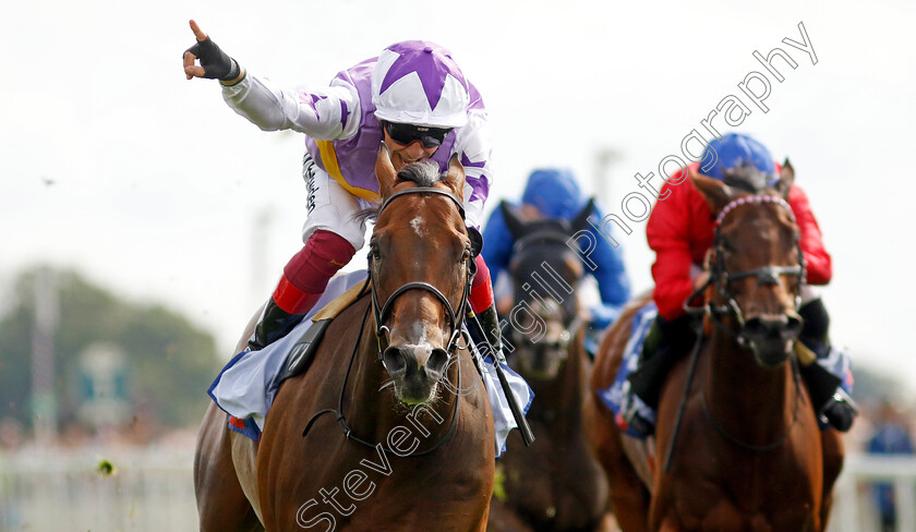 Kinross-0002 
 KINROSS (Frankie Dettori) wins The Sky Bet City Of York Stakes
York 26 Aug 2023 - Pic Steven Cargill / Racingfotos.com