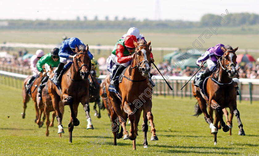 Billesdon-Brook-0005 
 BILLESDON BROOK (Sean Levey) wins The Qipco 1000 Guineas Stakes Newmarket 6 May 2018 - Pic Steven Cargill / Racingfotos.com