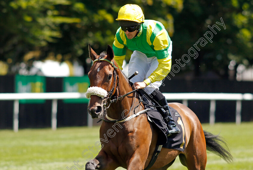 Achillea-0002 
 ACHILLEA (Charlie Bennett)
Newmarket 9 Jul 2022 - Pic Steven Cargill / Racingfotos.com