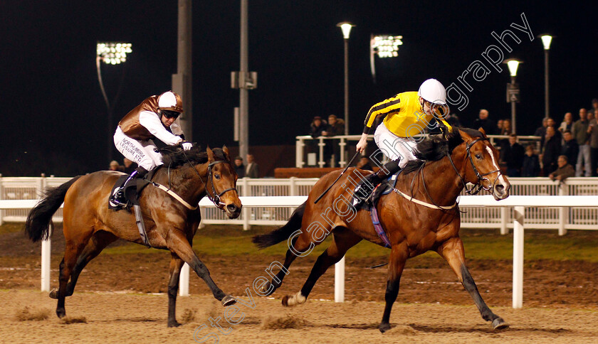 Best-Blue-0002 
 BEST BLUE (Cameron Noble) beats FLEETING FREEDOM (left) in The Weatherbys General Stud Book Online British EBF Maiden Stakes Chelmsford 21 Dec 2017 - Pic Steven Cargill / Racingfotos.com