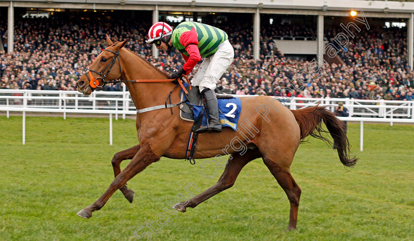 Definitly-Red-0005 
 DEFINITLY RED (Danny Cook) wins The BetBright Trial Cotswold Chase Cheltenham 27 Jan 2018 - Pic Steven Cargill / Racingfotos.com