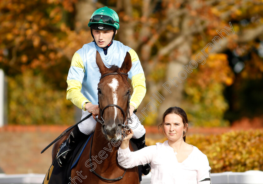 Dame-Sarra-0002 
 DAME SARRA (Rhys Clutterbuck)
Newmarket 19 Oct 2022 - Pic Steven Cargill / Racingfotos.com