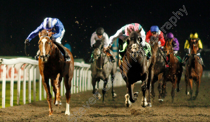 Set-Piece-0004 
 SET PIECE (right, James Doyle) beats KHUZAAM (left) in The British Stallion Studs EBF Hyde Stakes
Kempton 20 Nov 2019 - Pic Steven Cargill / Racingfotos.com