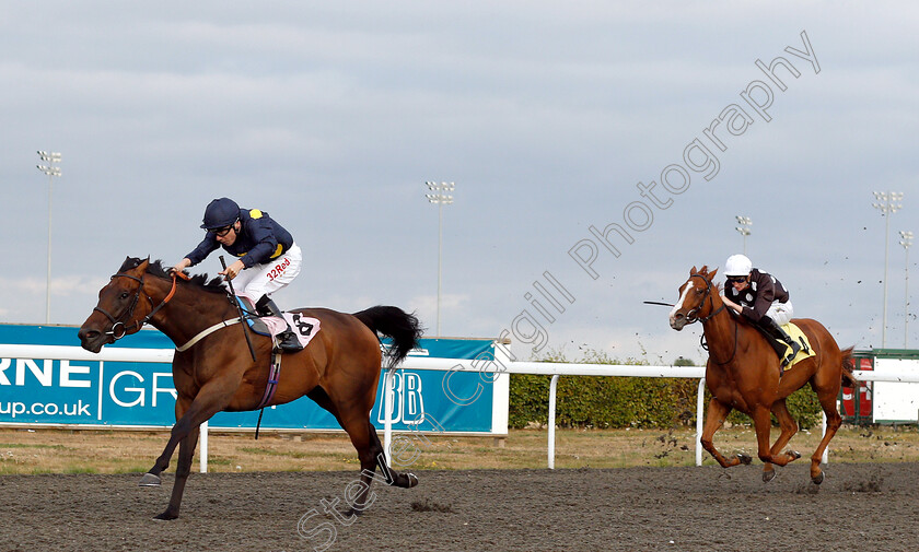 Jumeirah-Street-0002 
 JUMEIRAH STREET (Jamie Spencer) wins The Breeders Backing Racing EBF Fillies Novice Stakes Div1
Kempton 15 Aug 2018 - Pic Steven Cargill / Racingfotos.com