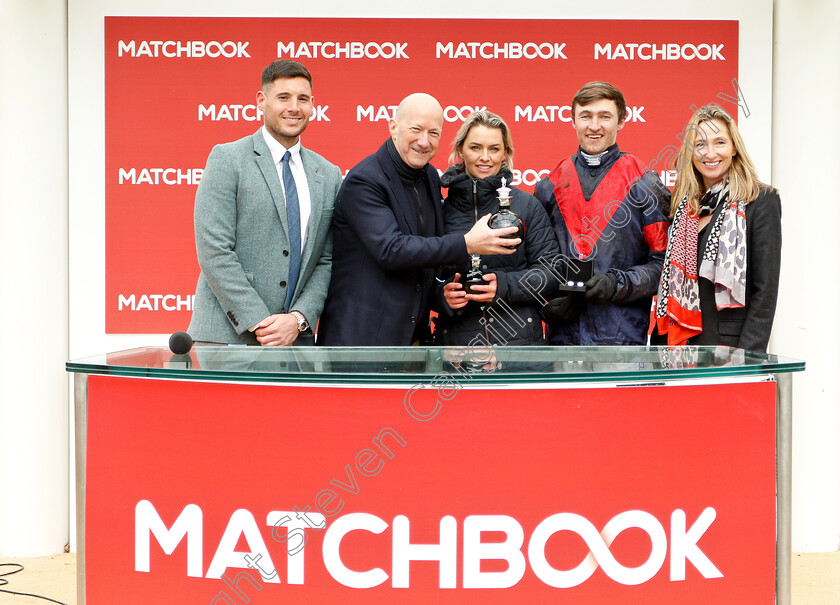 Relentless-Dreamer-0007 
 Presentation to Rebecca Curtis and Adam Wedge for The Matchbook Betting Exchange Handicap Chase won by RELENTLESS DREAMER
	Cheltenham 27 Oct 2018 - Pic Steven Cargill / Racingfotos.com