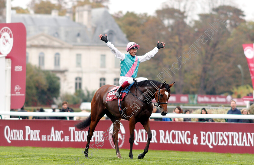 Enable-0015 
 ENABLE (Frankie Dettori) after The Qatar Prix De L'Arc De Triomphe
Longchamp 7 Oct 2018 - Pic Steven Cargill / Racingfotos.com