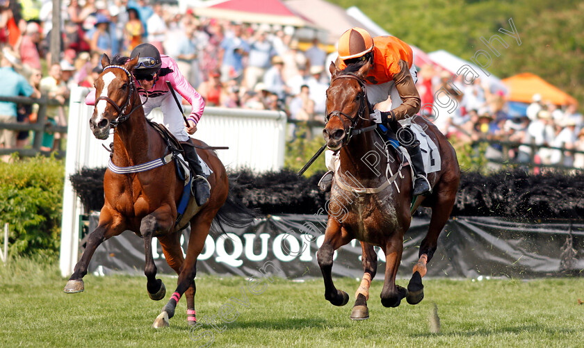 Cite-0004 
 CITE (right, Willie Mccarthy) beats BELISARIUS (left) in The George Sloan & John Sloan Sr Maiden Hurdle, Percy Warner Park, Nashville 12 May 2018 - Pic Steven Cargill / Racingfotos.com