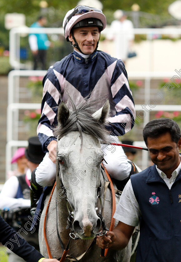 Lord-Glitters-0010 
 LORD GLITTERS (Daniel Tudhope) after The Queen Anne Stakes
Royal Ascot 18 Jun 2019 - Pic Steven Cargill / Racingfotos.com