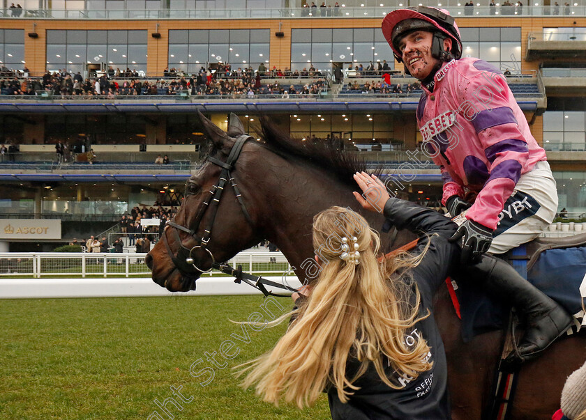 Crambo-0009 
 CRAMBO (Jonathan Burke) winner of The Howden Long Walk Hurdle
Ascot 21 Dec 2024 - Pic Steven Cargill / Racingfotos.com