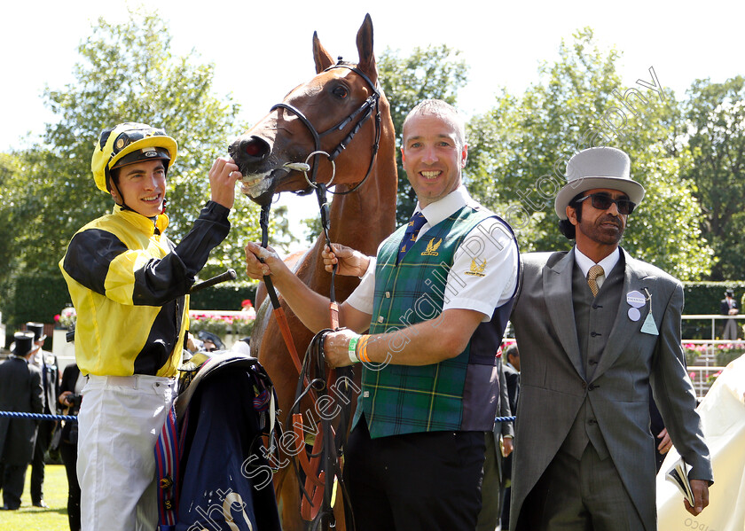 Main-Edition-0010 
 MAIN EDITION (James Doyle) with Saif Ali after The Albany Stakes
Royal Ascot 22 Jun 2018 - Pic Steven Cargill / Racingfotos.com