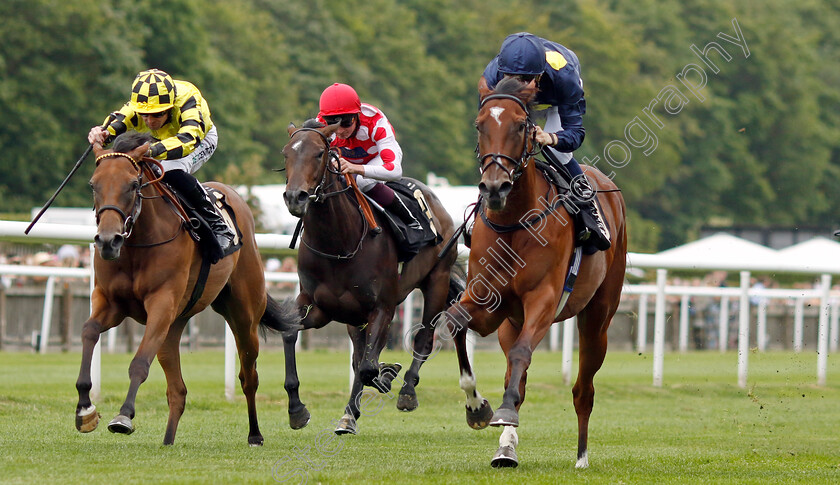 Mandurah-0001 
 MANDURAH (right, Harry Davies) beats MISS FASCINATOR (left) in The Long Shot British EBF Fillies Novice Stakes
Newmarket 28 Jun 2024 - Pic Steven Cargill / Racingfotos.com