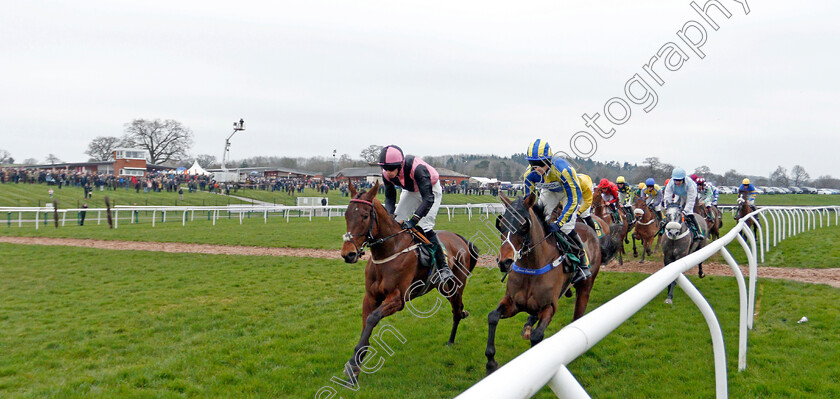 Oscars-Leader-0001 
 OSCARS LEADER (right, Sean Quinlan) with JACKE IS BACK (left) on his way to winning The tote.co.uk Handicap Hurdle
Bangor-On-Dee 7 Feb 2020 - Pic Steven Cargill / Racingfotos.com