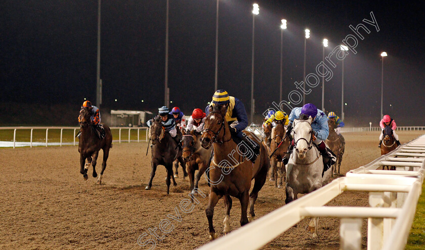 My-Footsteps-0002 
 MY FOOTSTEPS (centre, David Probert) beats DORS TOYBOY (right) in The CCR Classified Stakes Div1
Chelmsford 14 Jan 2021 - Pic Steven Cargill / Racingfotos.com