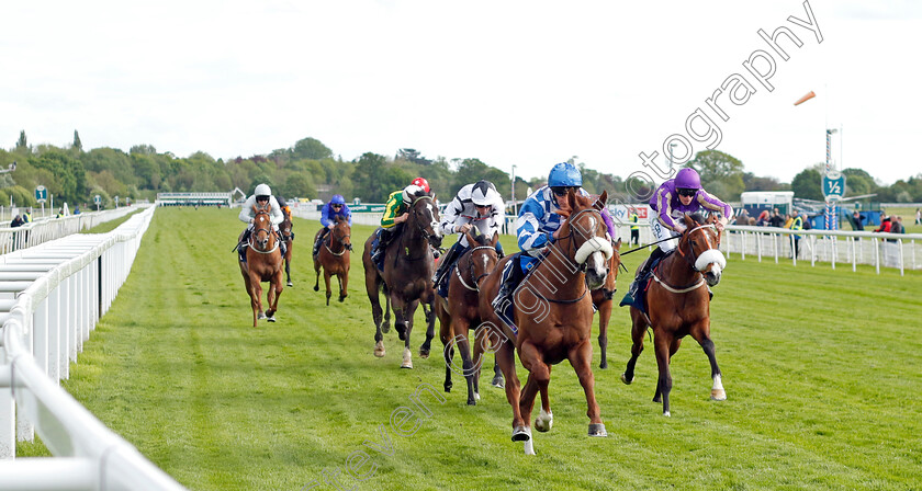 Thunder-Moor-0001 
 THUNDER MOOR (Daniel Tudhope) wins The British Stallion Studs EBF Novice Stakes
York 11 May 2022 - Pic Steven Cargill / Racingfotos.com