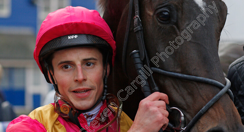 William-Buick-0002 
 William Buick after winning The Visit racingtv.com Handicap on KENTUCKY KITTEN
Leicester 12 Oct 2021 - Pic Steven Cargill / Racingfotos.com