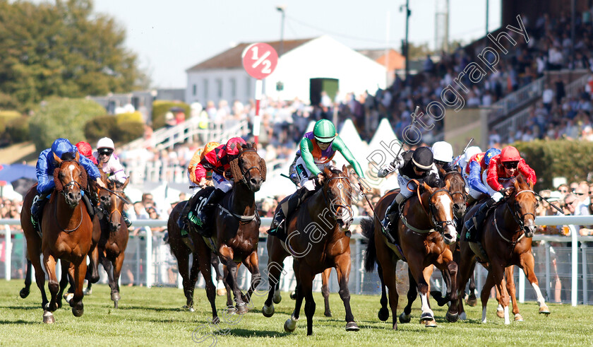 Don-Armado-0001 
 DON ARMADO (centre, Harry Bentley) beats ALFIE SOLOMONS (2nd right) and BIG ACE (2nd left) in The Unibet Nursery
Goodwood 3 Aug 2018 - Pic Steven Cargill / Racingfotos.com