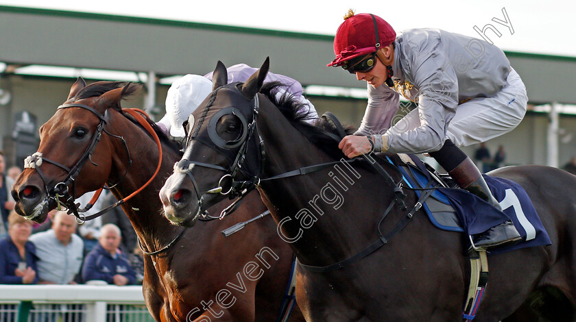 Mazyoun-0006 
 MAZYOUN (right, James Doyle) beats HUGIN (left) in The iNTU Chapelfield Shopping Centre Norwich Handicap Yarmouth 21 Sep 2017 - Pic Steven Cargill / Racingfotos.com