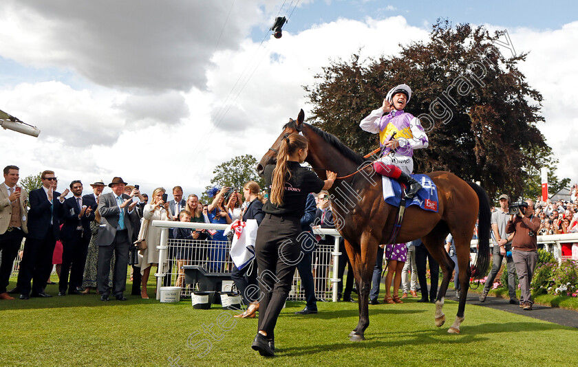 Kinross-0011 
 Frankie Dettori leaps from KINROSS after The Sky Bet City Of York Stakes
York 26 Aug 2023 - Pic Steven Cargill / Racingfotos.com