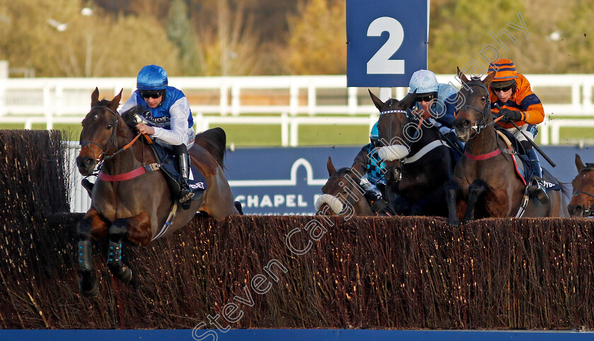 Gemirande-0001 
 GEMIRANDE (Charlie Deutsch) wins The Copybet Handicap Chase
Ascot 22 Nov 2024 - Pic Steven Cargill / Racingfotos.com