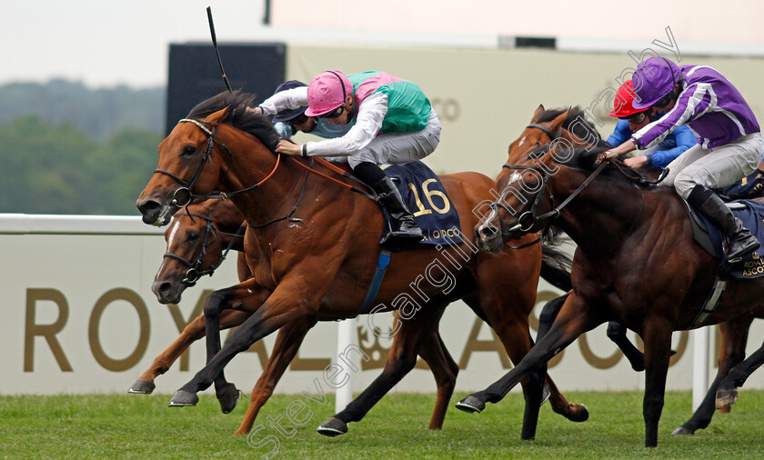 Surefire-0006 
 SUREFIRE (Hector Crouch) beats SIR LAMORAK (right) in The King George V Stakes
Royal Ascot 17 Jun 2021 - Pic Steven Cargill / Racingfotos.com