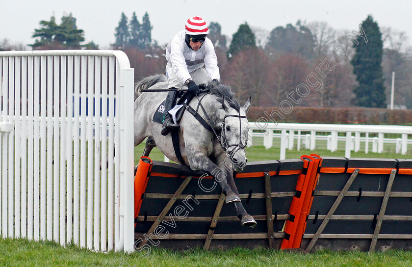 Unexpected-Party-0001 
 UNEXPECTED PARTY (Harry Skelton) wins The SBK Holloway's Handicap Hurdle
Ascot 22 Jan 2022 - Pic Steven Cargill / Racingfotos.com