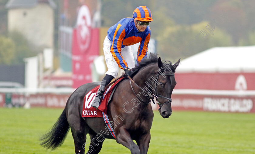 Camille-Pissarro-0007 
 CAMILLE PISSARRO (Christophe Soumillon) winner of The Qatar Prix Jean-Luc Lagadere
Longchamp 6 Oct 2024 - Pic Steven Cargill / Racingfotos.com