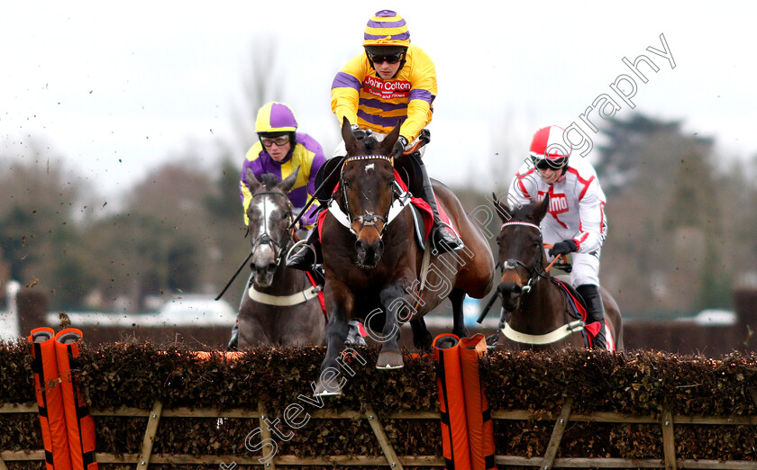 Chaparral-Prince-0003 
 CHAPARRAL PRINCE (Nico De Boinville)
Kempton 12 Jan 2019 - Pic Steven Cargill / Racingfotos.com