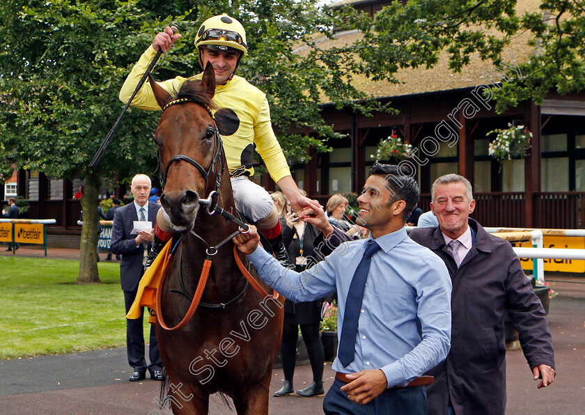 Emaraaty-Ana-0010 
 EMARAATY ANA (Andrea Atzeni) with trainer Kevin Ryan after The Betfair Sprint Cup 
Haydock 4 Sep 2021 - Pic Steven Cargill / Racingfotos.com