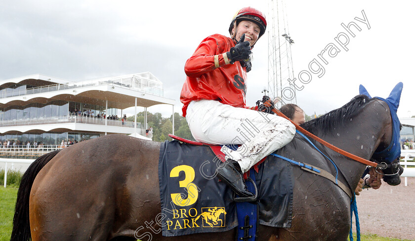 Sublissimo-0007 
 SUBLISSIMO (Sara Vermeersch) after The Lady Jockeys Thoroughbred World Championship Round 4
Bro Park Sweden 5 Aug 2019 - Pic Steven Cargill / Racingfotos.com