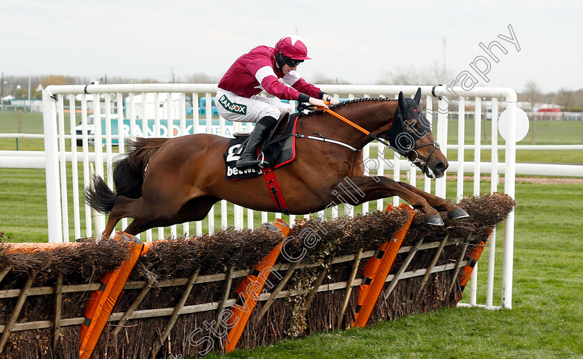 Felix-Desjy-0003 
 FELIX DESJY (Jack Kennedy) wins The Betway Top Novices Hurdle
Aintree 5 Apr 2019 - Pic Steven Cargill / Racingfotos.com