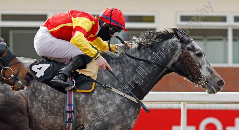 Engrave-0005 
 ENGRAVE (Dylan Hogan) wins The tote Placepot Your First Bet Handicap
Chelmsford 1 Apr 2021 - Pic Steven Cargill / Racingfotos.com