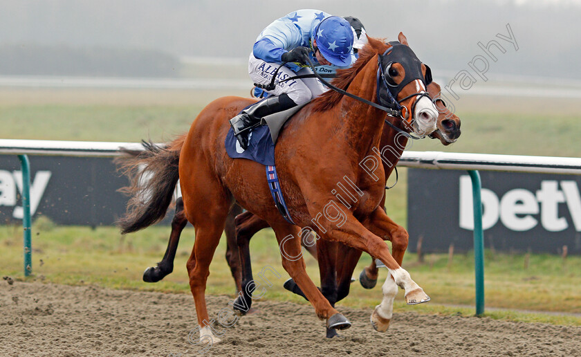 Swift-Approval-0004 
 SWIFT APPROVAL (Oisin Murphy) wins The Play Starburst Slot At sunbets.co.uk/vegas Handicap Lingfield 12 Jan 2018 - Pic Steven Cargill / Racingfotos.com